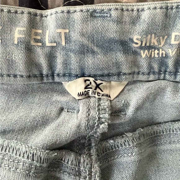 SOLD - Picture 3 of 5